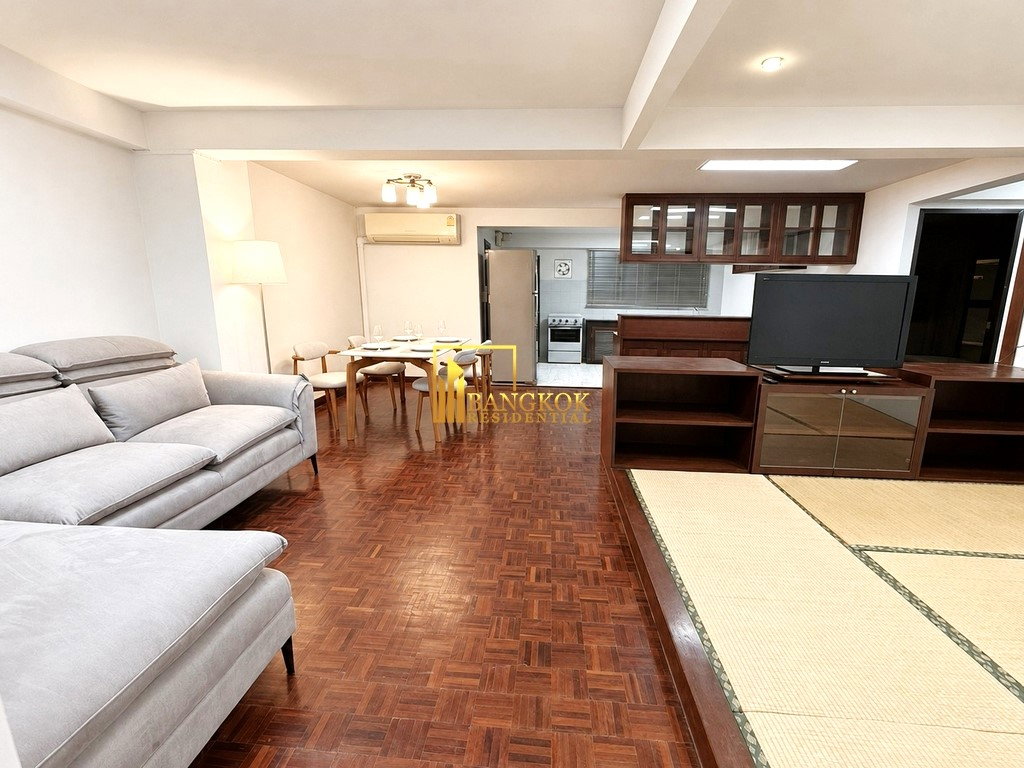 รูป Renovated 2 Bedroom Apartment For Rent in Thonglor Area - BR21477AP - รูปที่ 2/17