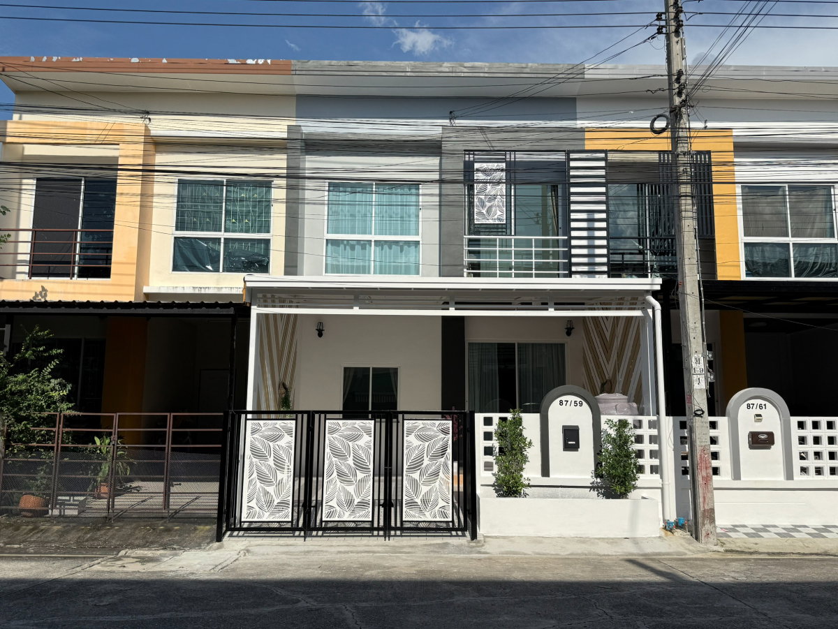 รูป ทาวน์เฮาส์ 2หลัง ต้นซอย รีโนเวทใหม่ ทำเลดี ม.เพ็ญศิริ4 ซ.เลียบวารี25/1 คู้ขวา หนองจอก มีเฟอร์นิเจอร์พร้อมอยู่ - รูปที่ 32/45