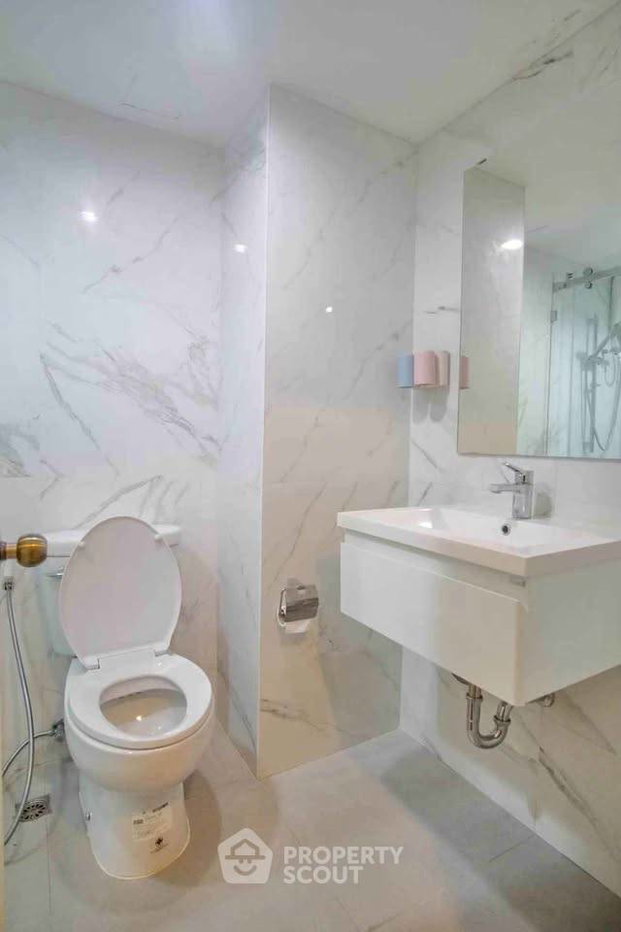 picture 20th-Floor 1-BR Grand Park View Asoke Near MRT Sukhumvit (ID 3328863) - 8/9