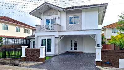 บ้านเดี่ยว เชียงใหม่ :  ขายบ้านโครงการวรารมย์เจริญเมือง (เชียงใหม่-สันกำแพง) เนื้อที่ 81 ตร.ว 3 นอน  1 ห้องทำงาน 5 น้ำ  2 จอด ราคา 4.99 ล้านบาท (ฟรีค่าใช้จ่าย)