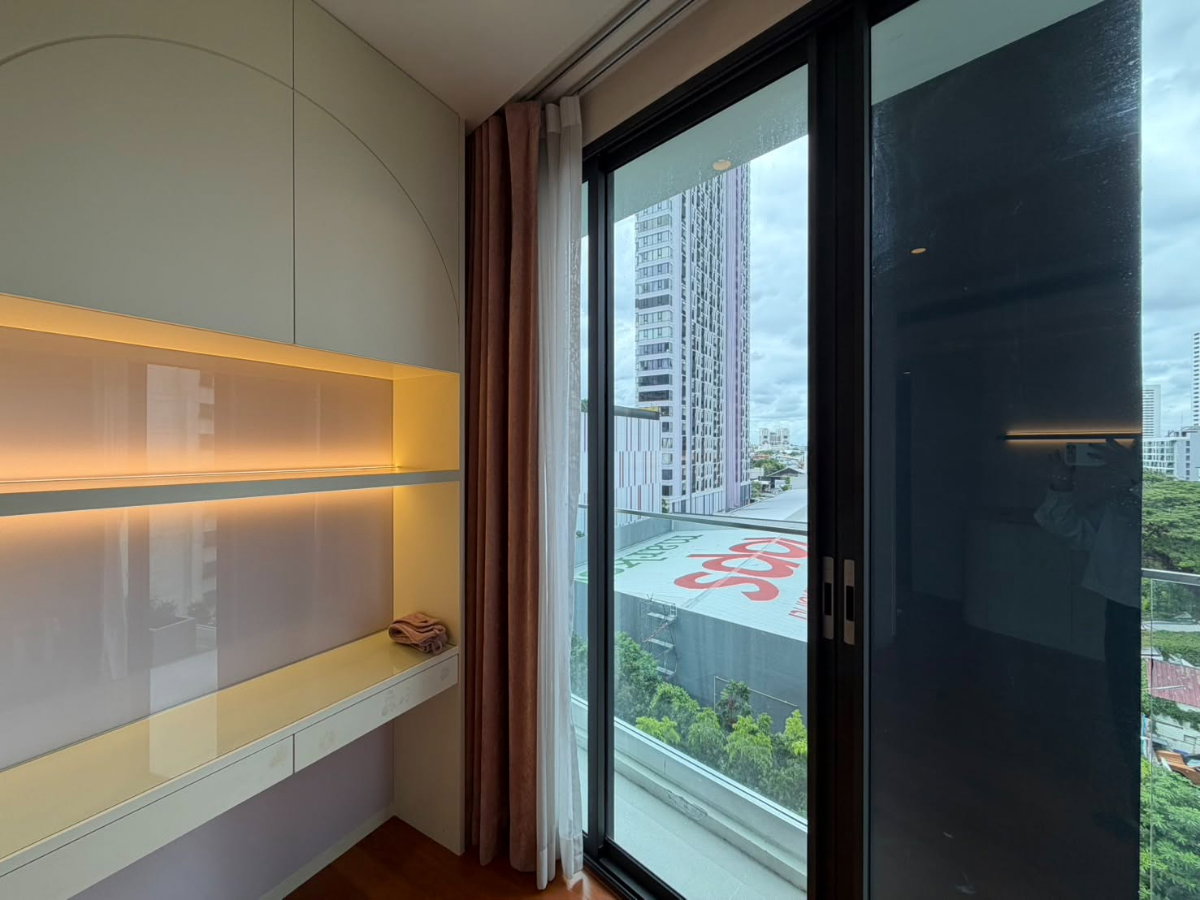 picture Pet Allowed Condo in Thonglor 3 Bedrooms 3 Bathrooms Line : @propertyproxy - 10/19