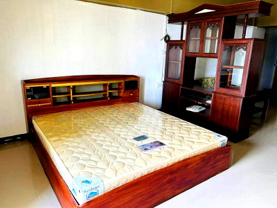 Condos for sale : Affordable condo for sale at Laemthong Sriracha: beautiful unit, high floor, prime location, city view.