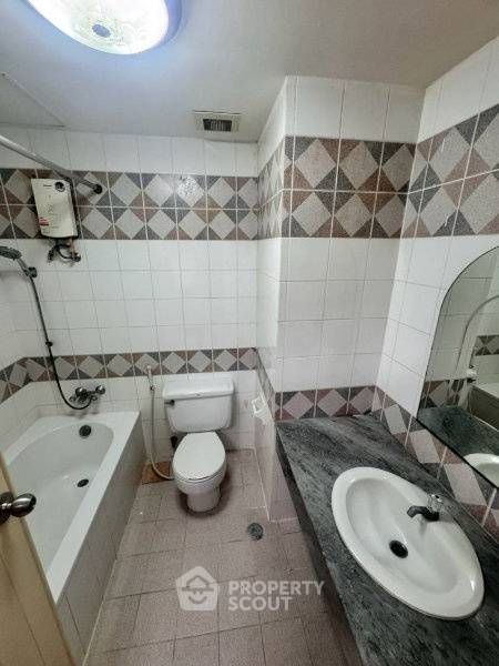 picture 1-BR Condo at Sriracha Bay View in Si Racha (ID 3249181) - 11/16