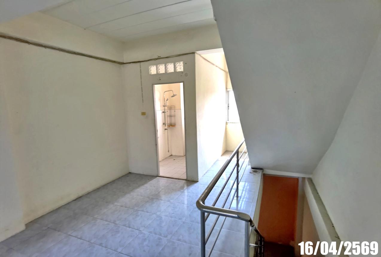 picture SHOP HOUSE 21.4 Sq.w. Phan Thong Chonburi for 2.3M - 28/39