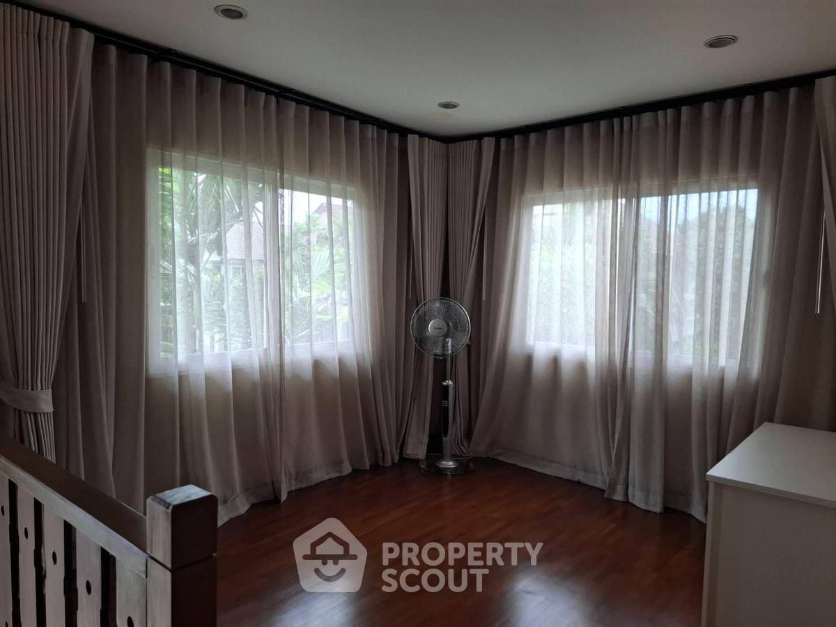 picture 3-BR House in Khlong Thanon (ID 3328707) - 10/16