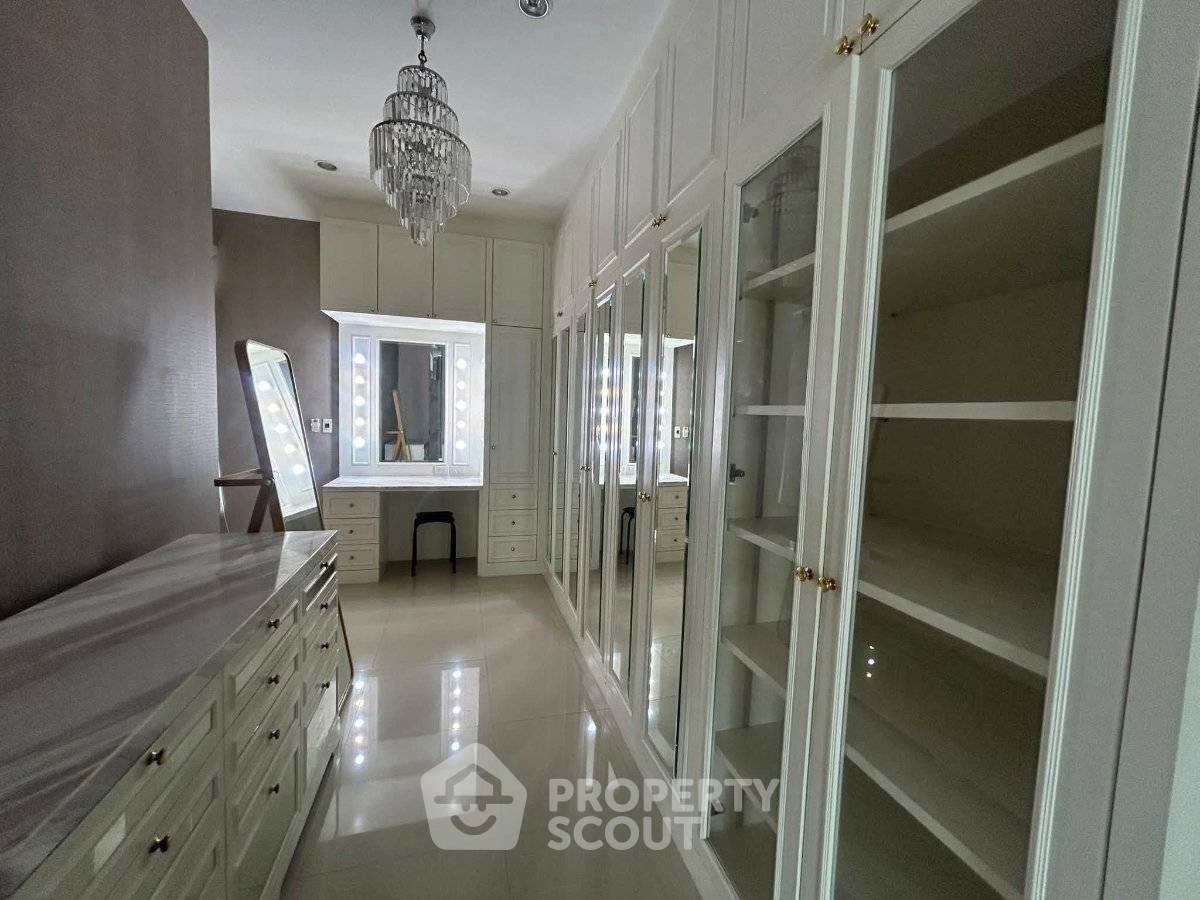 picture 3-BR Townhouse in Sam Sen Nok (ID 3328216) - 5/10