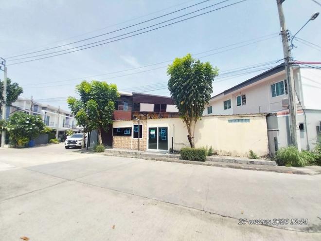 picture TOWN HOUSE 37.5 Sq.w. Khlong Sam Wa Bangkok for 3.3M - 4/37