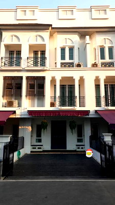 เช่าทาวน์โฮม พระโขนงใต้ : 🏡✨FOR RENT LEON SUKHUMVIT 62 (ลีออง สุขุมวิท 62) 3 ห้องนอน 3 ห้องน้ำ Luxury 3-Storey Townhome | พร้อมเข้าอยู่