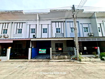 Townhouses for sale Eastern Seaboard Industrial Estate : TOWN HOUSE 18 Sq.w. Pluak Daeng Rayong for 1.2M