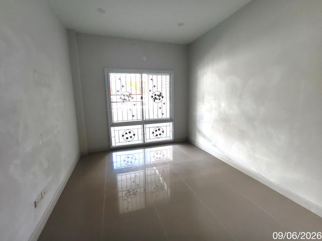 picture TOWN HOUSE 27.3 Sq.w. Pluak Daeng Rayong for 1.4M - 6/29