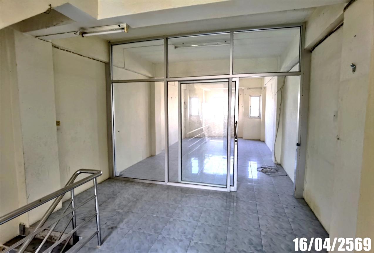 picture SHOP HOUSE 21.4 Sq.w. Phan Thong Chonburi for 2.3M - 29/39