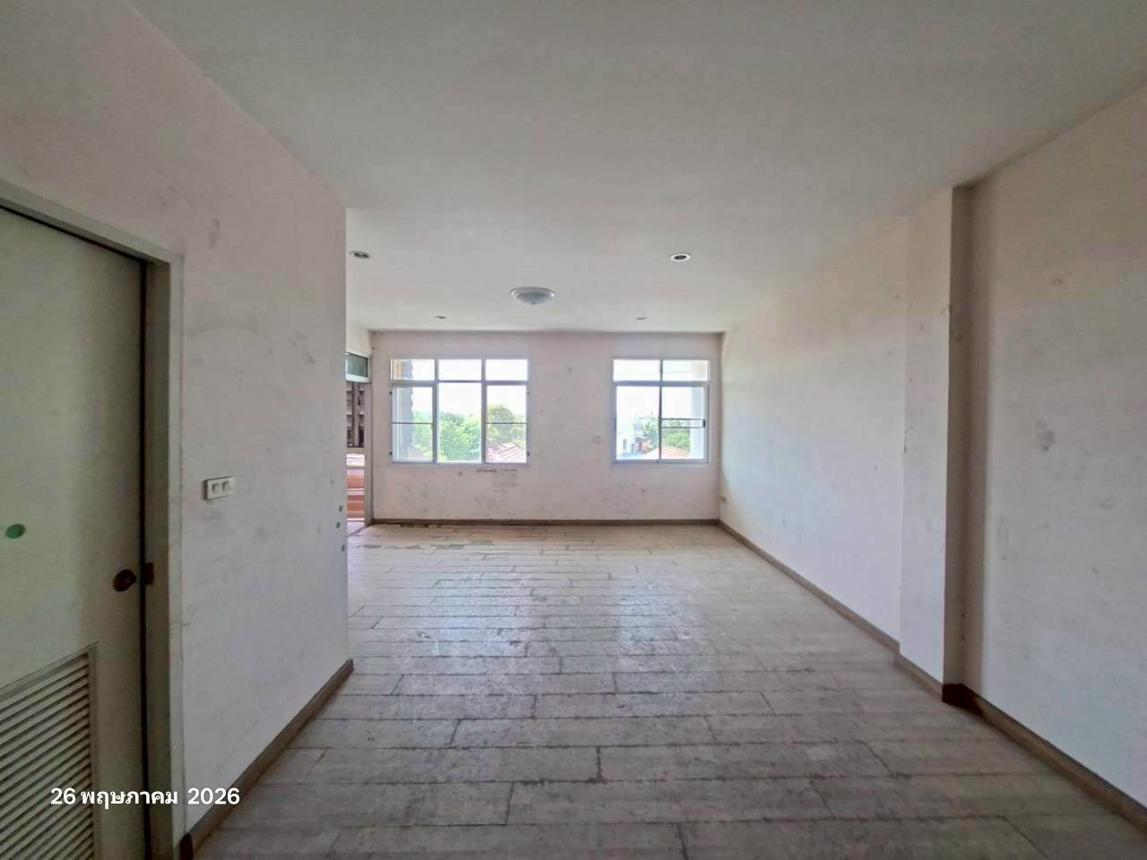 picture TOWN HOUSE 40 Sq.w. Phuttha Mon Thon Nakhon Pathom for 5M - 34/45