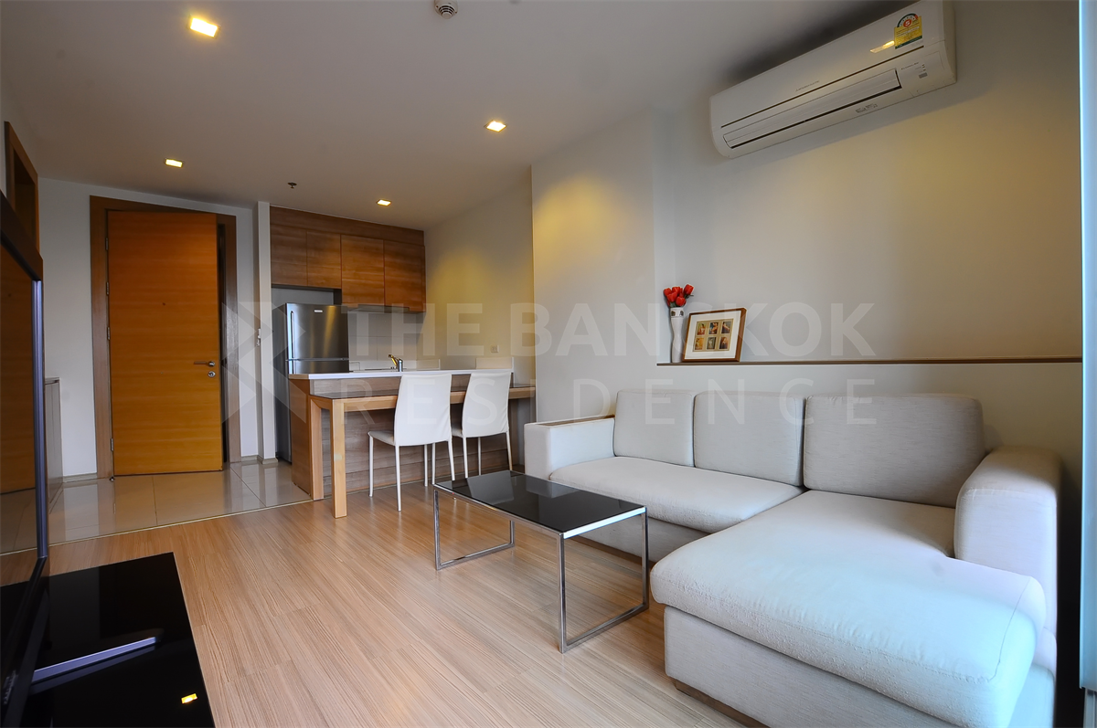 picture RHYTHM Ratchada-Huaikhwang near MRT Huai Khwang Station Move-in Ready, Just Bring Your Stuff - 1/10