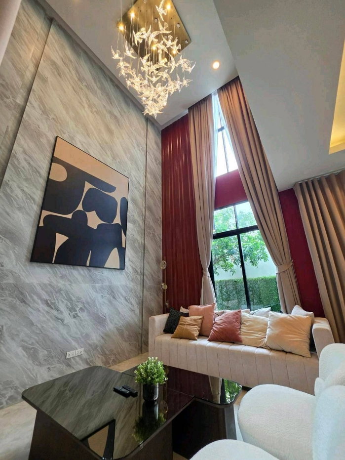 รูป บ้านเดี่ยวหรู 3 ชั้น มีโซล่าเซลล์ - รูปที่ 5/15