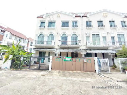 ทาวน์เฮ้าส์ 20.2 ตร.วา บ้านกลางเมือง สวิสทาวน์ เกษตร-นวมินทร์ เขตลาดพร้าว กรุงเทพมหานคร 3.5M