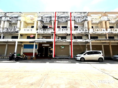 Shophouses for sale วิทยาลัยเกษตรและเทคโนโลยีบุรีรัมย์ : SHOP HOUSE 17 Sq.w. Muang Buri Ram Buri Ram for 1.8M
