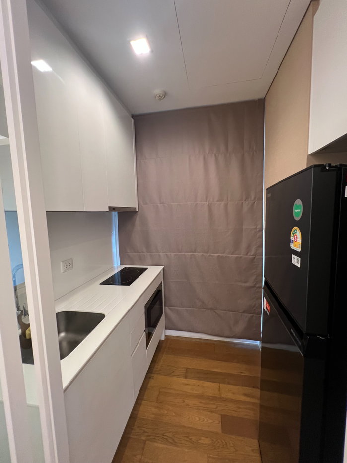 picture Cheap Rent The Saint Residences 1-Bed High floor nice room ready to move - 5/9