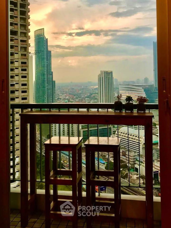 รูป คอนโด 1-ห้องนอน ที่ ริธึ่ม สาทร ใกล้ BTS สะพานตากสิน (ID 3326956) - รูปที่ 7/10