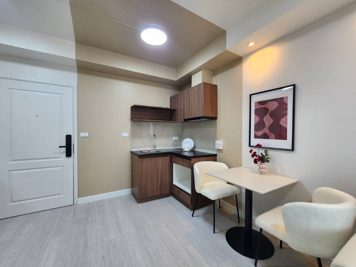 picture Condo in Ratchada area near MRT, convenient transportation, fully furnished and ready to move in. - 4/8