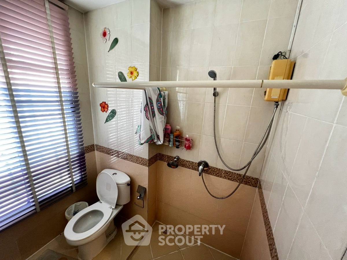 picture 5-BR Townhouse in Lat Yao (ID 3326877) - 21/36