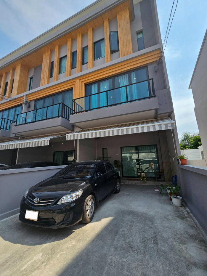 รูป ขายด่วนทาวน์โฮม Eigen Home 3 ชั้น 26 ตครว แต่งสวยพร้อมอยู่ - รูปที่ 11/14
