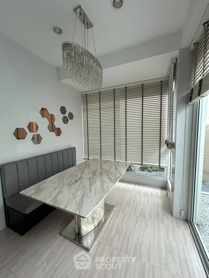 picture 3-BR Townhouse in Sam Sen Nok (ID 3328216) - 7/10