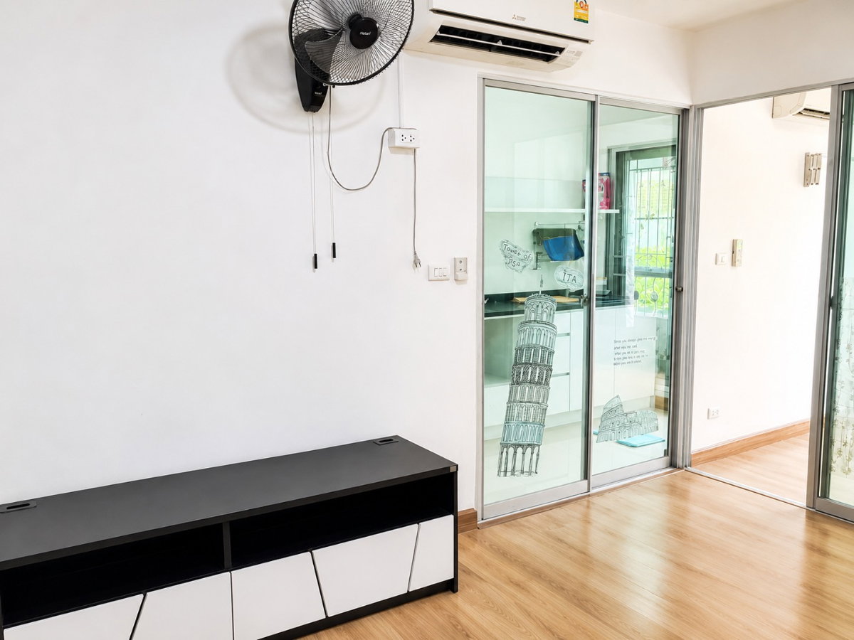 picture Owner Selling Den Vibhavadi Condo (Building A) - 3/8