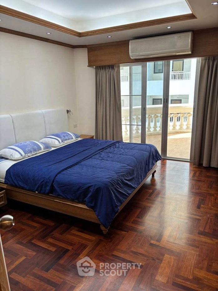 picture 2-BR Condo at Love It WongAmat Beach Pattaya close to Naklua (ID 3329138) - 10/13