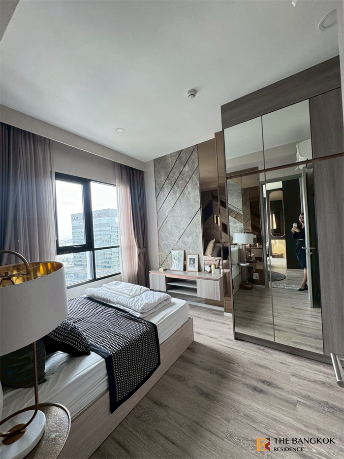 picture KnightsBridge Prime Ratchayothin near BTS Phahonyothin 24 - 1/9