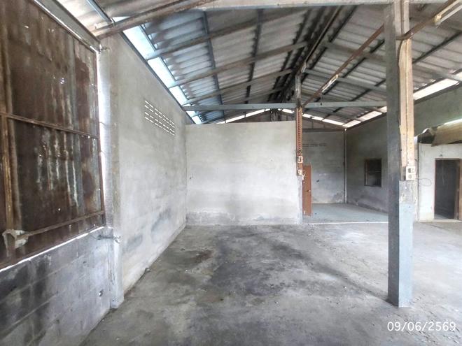 picture HOME 42 Sq.w. Sam Chuk Suphanburi for 417,000 - 8/31