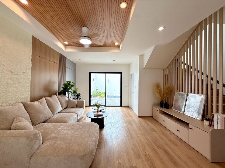 รูป ทาวน์โฮม 3 ชั้น รีโนเวทใหม่ สวย พร้อมเข้าอยู่ เดินทางง่ายมาก - รูปที่ 11/43