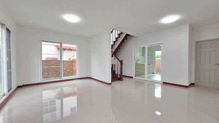 รูป ขายบ้านโครงการวรารมย์เจริญเมือง (เชียงใหม่-สันกำแพง) เนื้อที่ 81 ตร.ว 3 นอน 1 ห้องทำงาน 5 น้ำ 2 จอด ราคา 4.99 ล้านบาท (ฟรีค่าใช้จ่าย) - รูปที่ 7/38