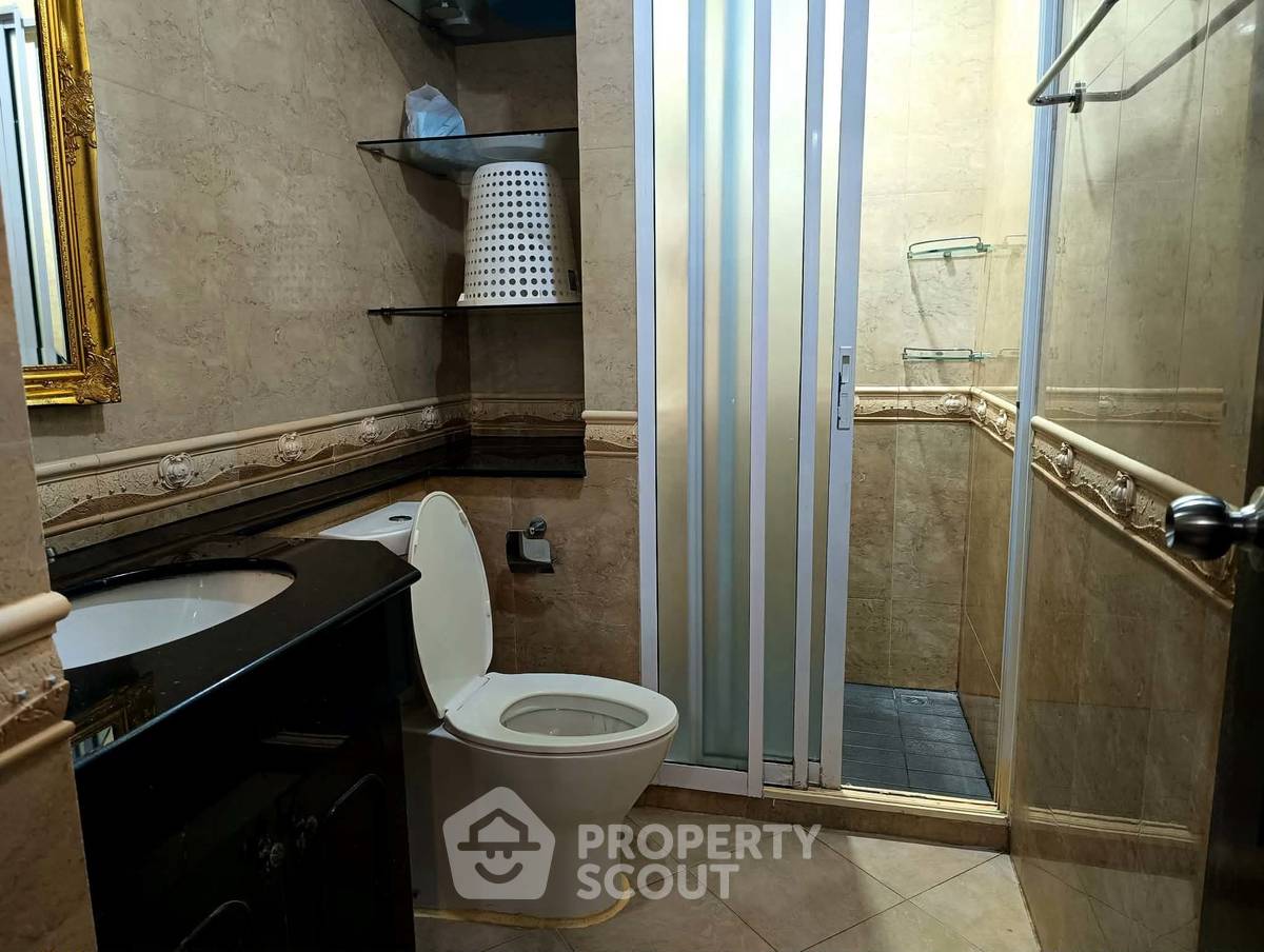 picture 1-BR Condo For Rent At Siam Oriental Twins Pratumnak (ID 3320524) - 5/15