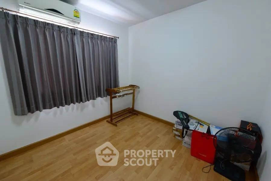 รูป คอนโด 2 ห้องนอน City Home Rattanathibet ใกล้ MRT บางกระสอ (ID 2317137) - รูปที่ 3/5