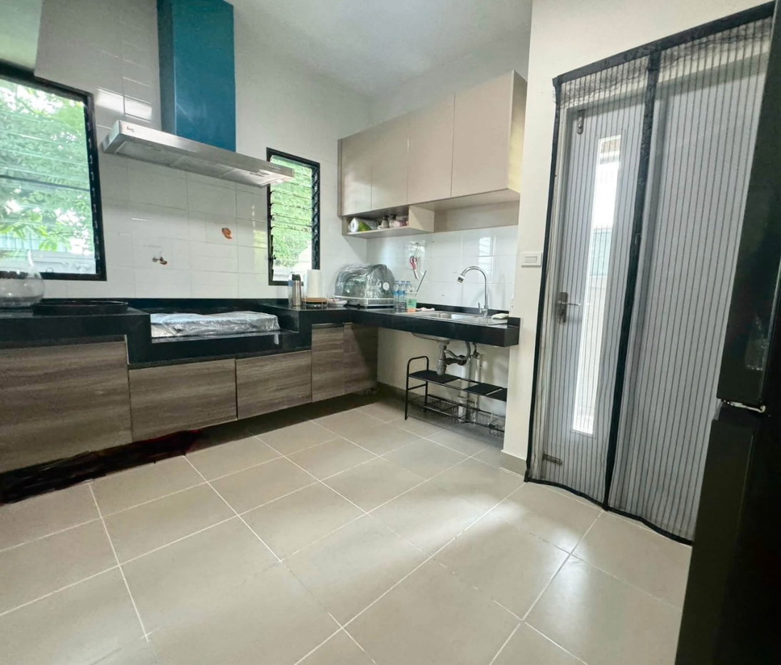 รูป 🏡✨ให้เช่าบ้านเดี่ยวหรู หมู่บ้านมัณฑนา บางนา กม.7 4 ห้องนอน 3 ห้องน้ำ บ้านเดี่ยวบรรยากาศเงียบสงบ เป็นส่วนตัว เหมาะสำหรับครอบครัวและชาวต่างชาติ - รูปที่ 13/13
