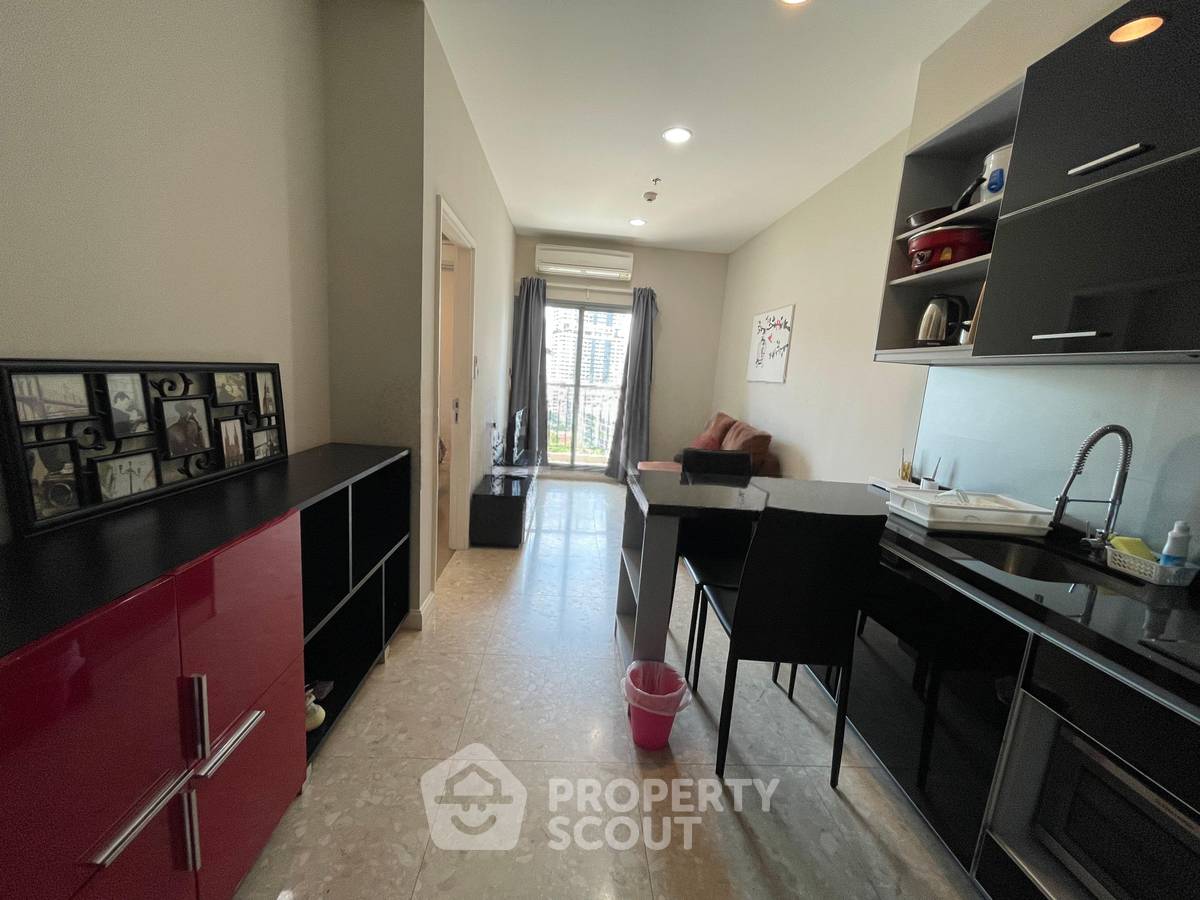 picture 200m From BTS Thong Lor | 1-BR The Crest Sukhumvit 34 (ID 3327417) - 3/8