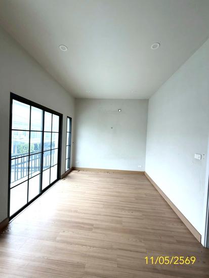 picture HOME 36.6 Sq.w. Khlong Sam Wa Bangkok for 3.6M - 11/39
