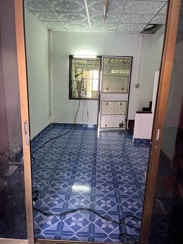 รูป ขาย ทาวน์เฮ้าส์ หมู่บ้านร่มเงาไม้ ซอยวัดลาดปลาดุก ทำเลดี ราคาพิเศษ - รูปที่ 5/13