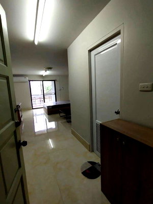 Condos for sale : Suphasan Condo (Fully Furnished)