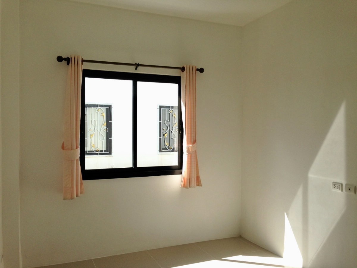 รูป ขายด่วน ทาวน์โฮม ใกล้นิคมอัญญธานี ( Gemopolis ) - รูปที่ 16/16
