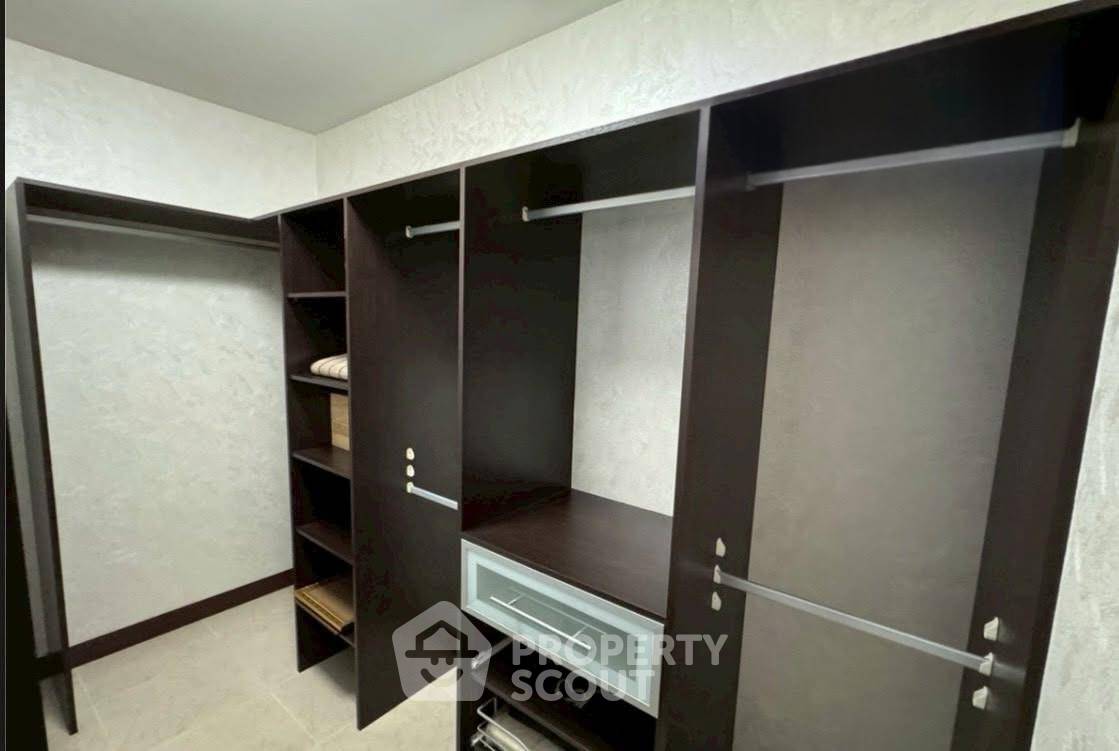 รูป คอนโด 3 ห้องนอน 491 ตร.ม. ชั้น 23 Supalai Place Sukhumvit 39 ใกล้ BTS พร้อมพงษ์ (ID 3018804) - รูปที่ 3/6