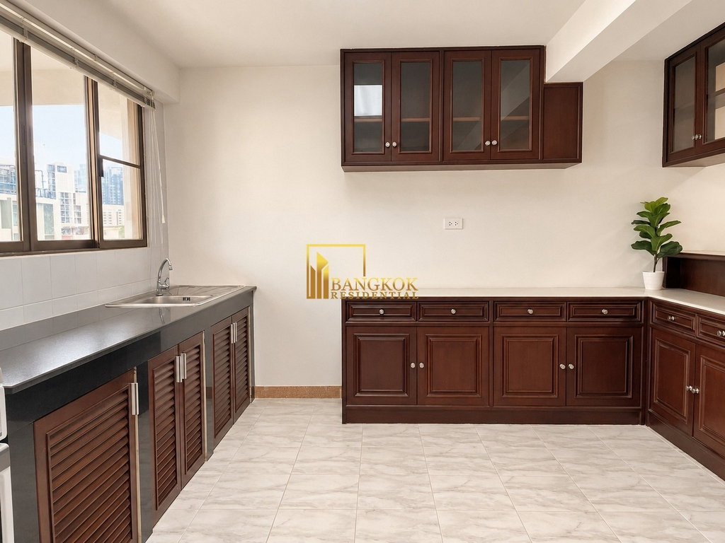 รูป Renovated 2 Bedroom Apartment For Rent in Thonglor Area - BR21477AP - รูปที่ 5/17