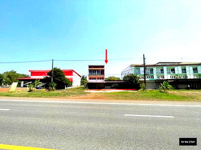 บ้านเดี่ยว สว่างแดนดิน สกลนคร : บ้านเดี่ยว 263 ตร.วา สว่างแดนดิน สกลนคร 8.8M