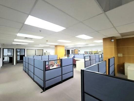 รูป ขาย สำนักงาน ตึก S.S.P Tower 1 เอกมัย ใกล้ทองหล่อ ขนาด 840 ตรม.  32,000,000 บาท - รูปที่ 10/20