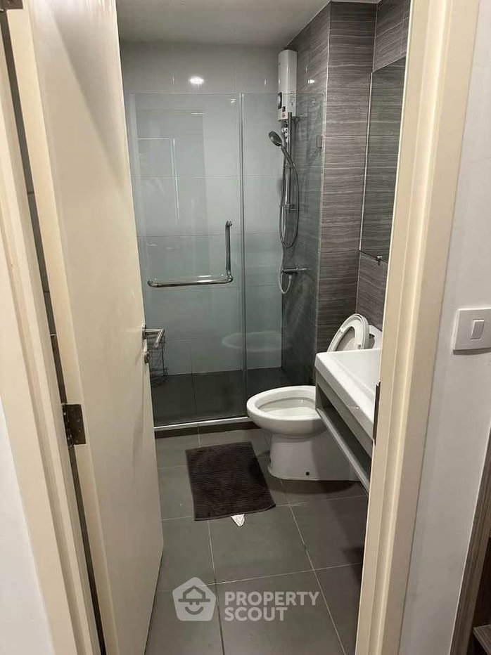 picture 1-BR Condo at Knightsbridge Phaholyothin Interchange in Anusawari (ID 3328956) - 7/9
