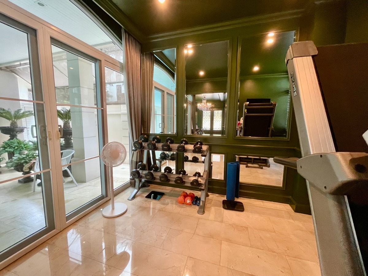 รูป ขายบ้านหรู 4 ชั้น สไตล์ Modern Classic | สุขุมวิท 61 - รูปที่ 11/12
