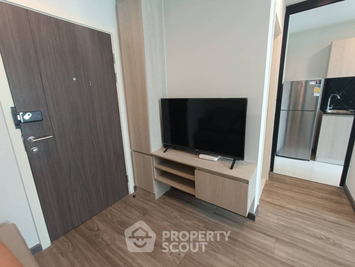 picture 1-BR Condo At The Collect Ratchada 32, Chan Kasem (ID 2592437) - 5/8