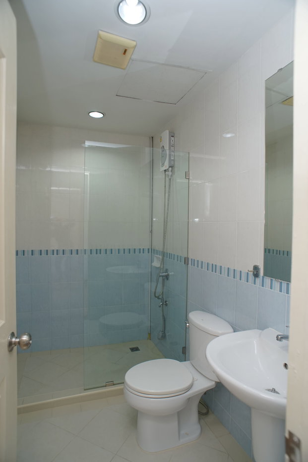 รูป ขายถูก บ้านกลางเมือง เดอะ รอยัล โมนาโค ศรีนครินทร์24 - รูปที่ 12/31
