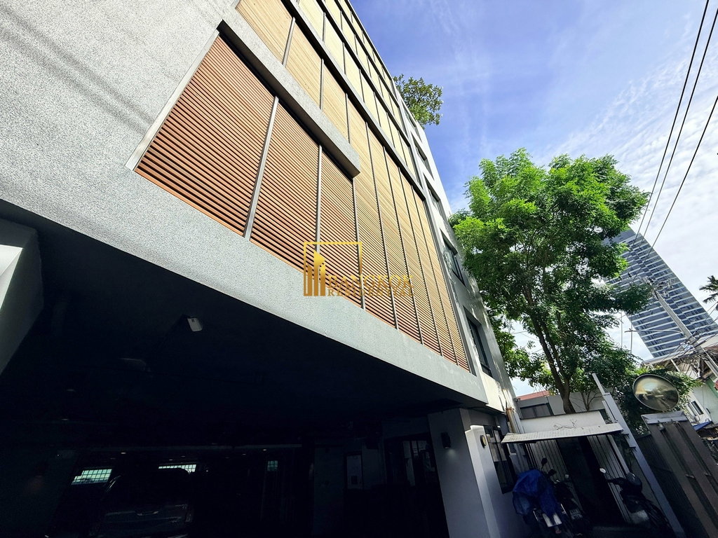 รูป Suwansawat Condo | Large 4 Bedroom Property in Sathorn Area - BR62093CD - รูปที่ 43/44