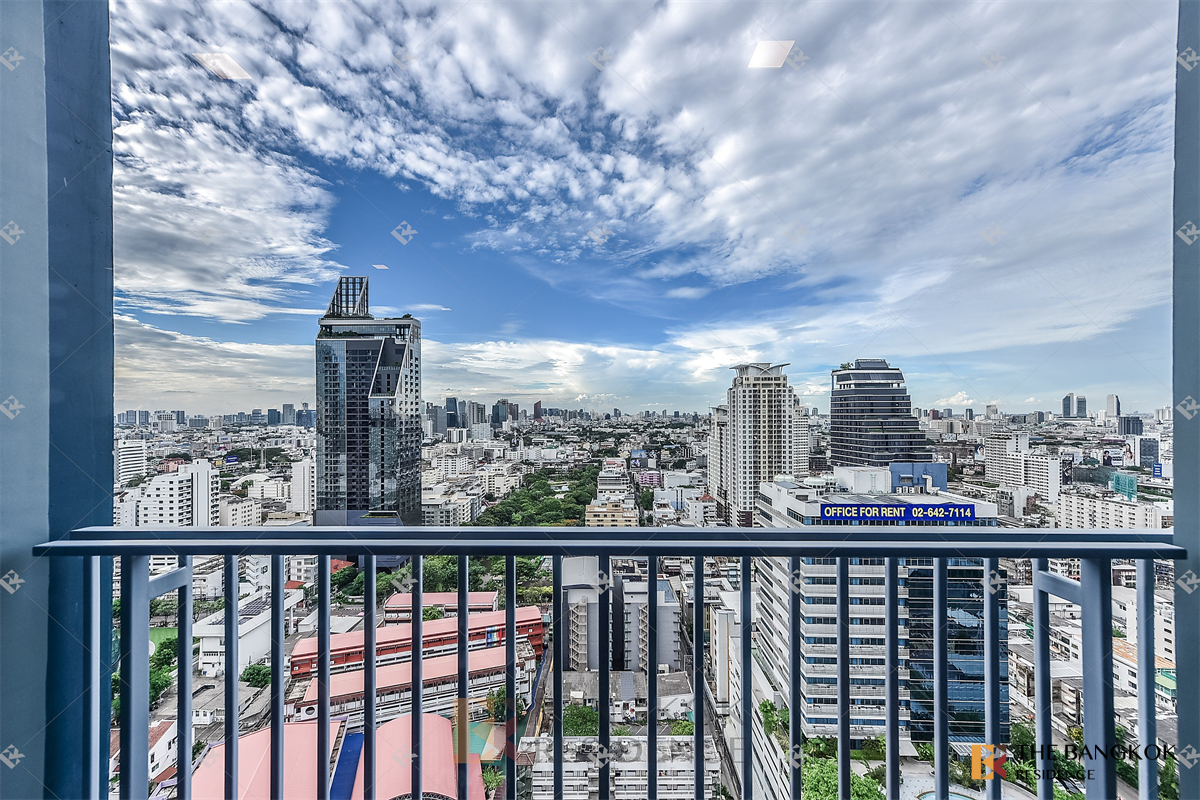 picture XT Phayathai near Airport Rail Link Phaya Thai Station Room available, ready to move in - 9/10